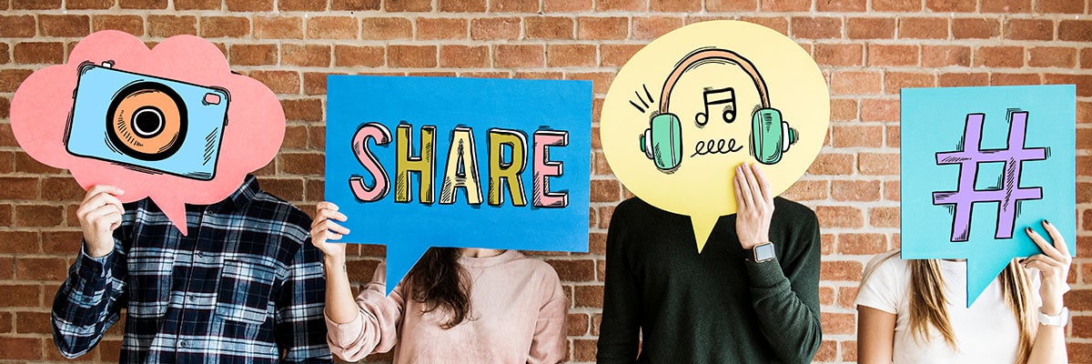 Different-Ways-to-Integrate-Social-Media-Into-Your-Website1 Different-Ways-to-Integrate-Social-Media-Into-Your-Website1